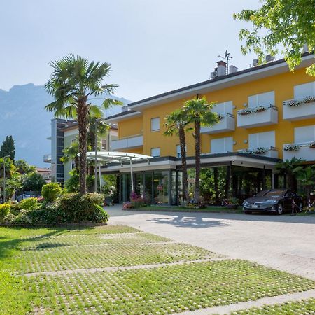 Appartamento Campagnola Mansardato Riva del Garda Exteriör bild